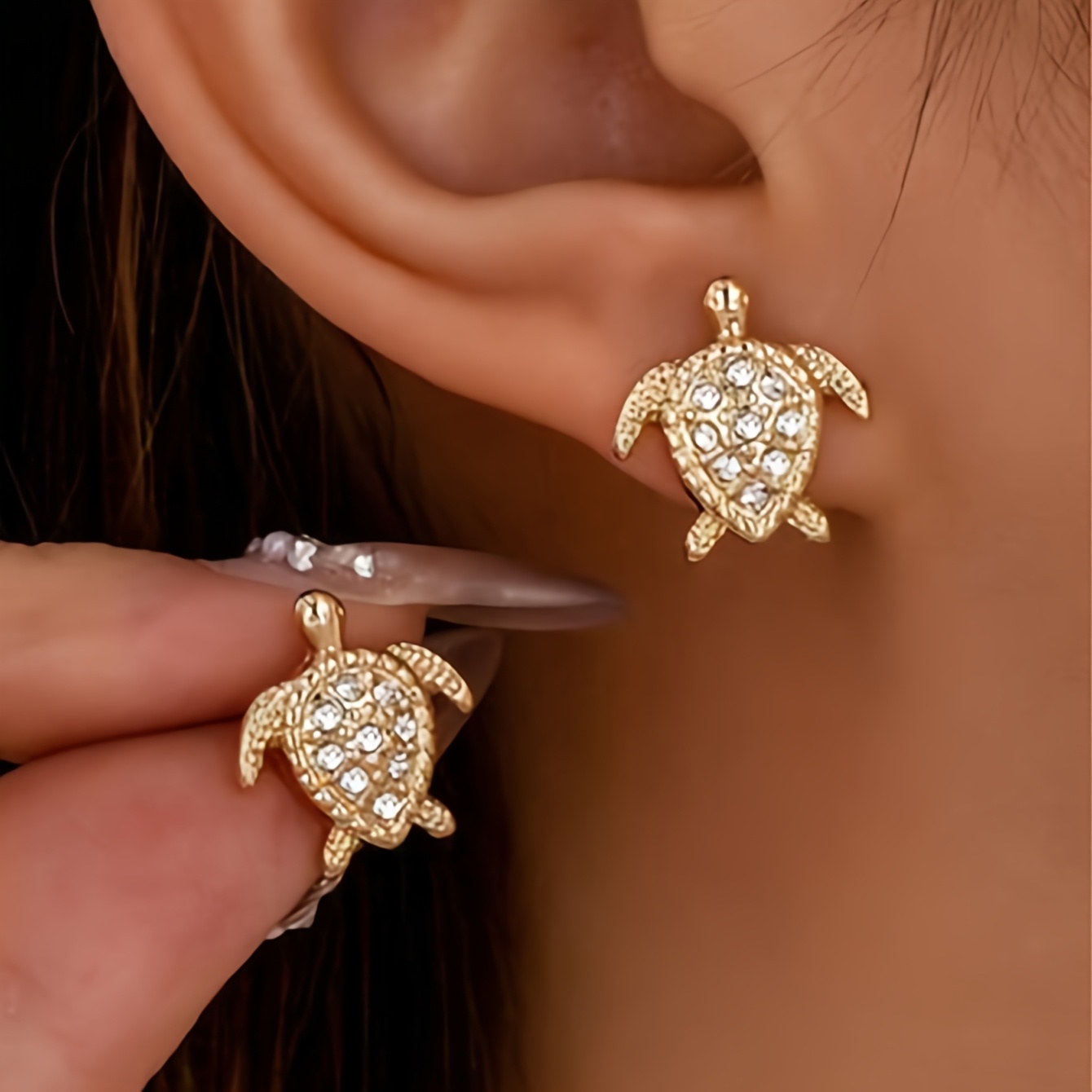 TEMU A Pair Of Adorable Turtle Stud Earrings With Rhinestone Inlays, Simple And Stylish, Perfect For Daily Wear And Vacations In Summer