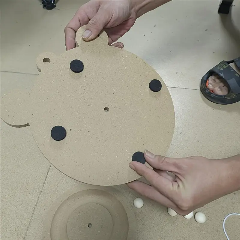 1pc de arranhador para gatos com , pista de bolas e brinquedos de - prancha de arranhar multifuncional durável sem necessidade de pilhas, , brinquedos suspensos, acessórios para animais Detalhes do produto 2