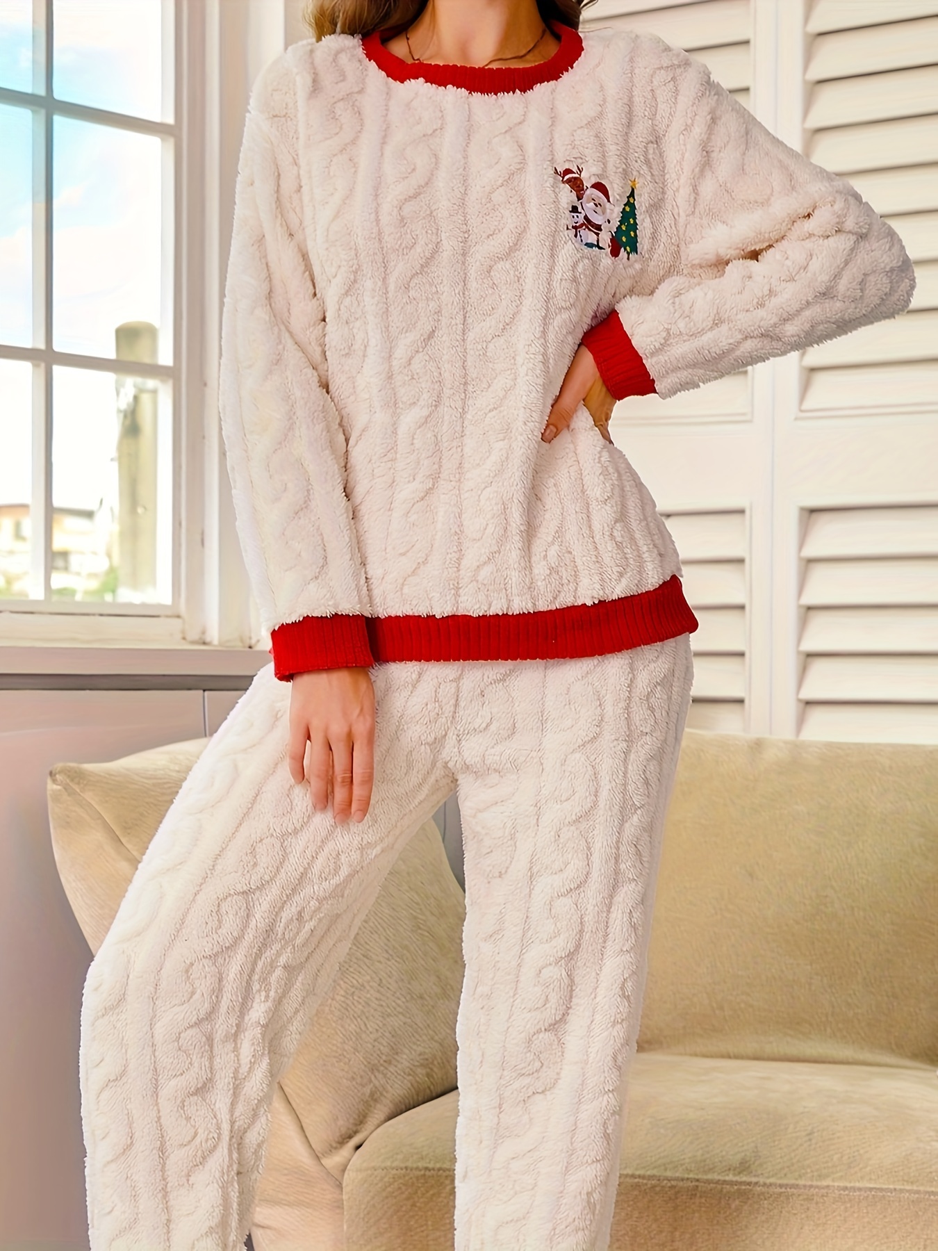Ensemble de en Flanelle d'Hiver pour Femmes, Pyjama et Confortable avec  Épaisse, Pull à Col Rond en Velours Manches