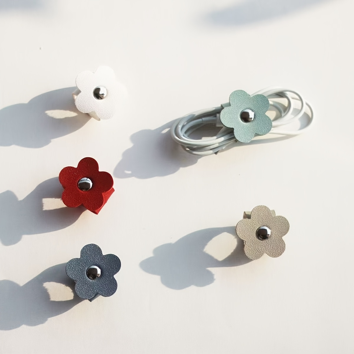 2pcs Flower Shaped Data Cable Storage Guide, Reusable