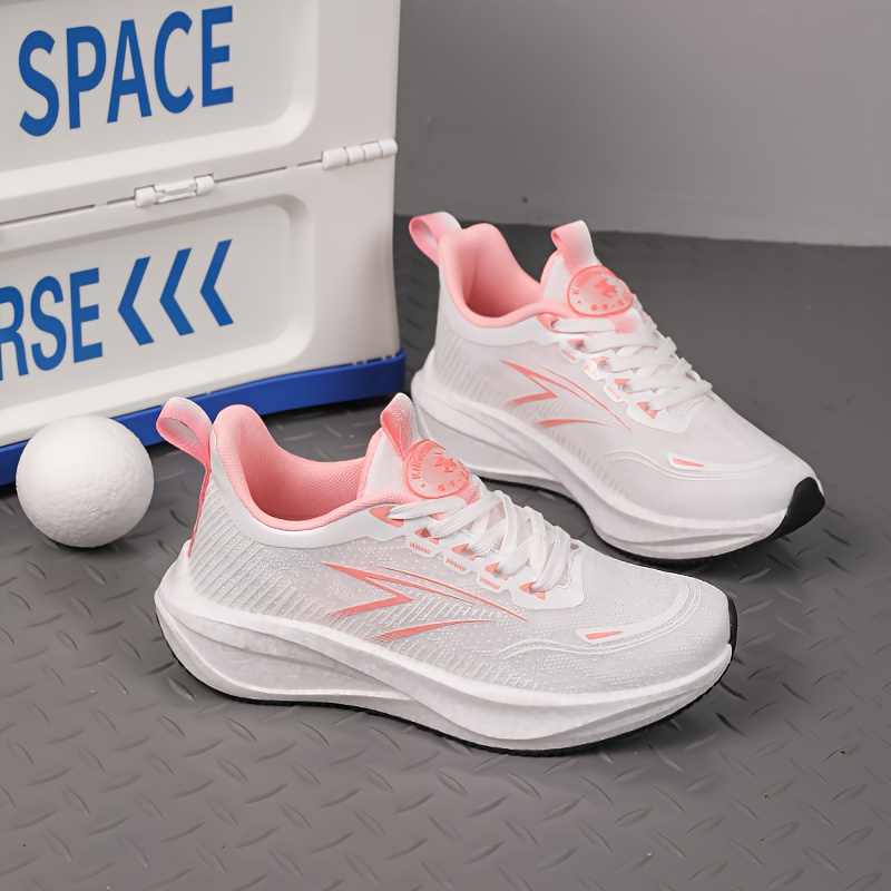 light pink nike shoes outfit