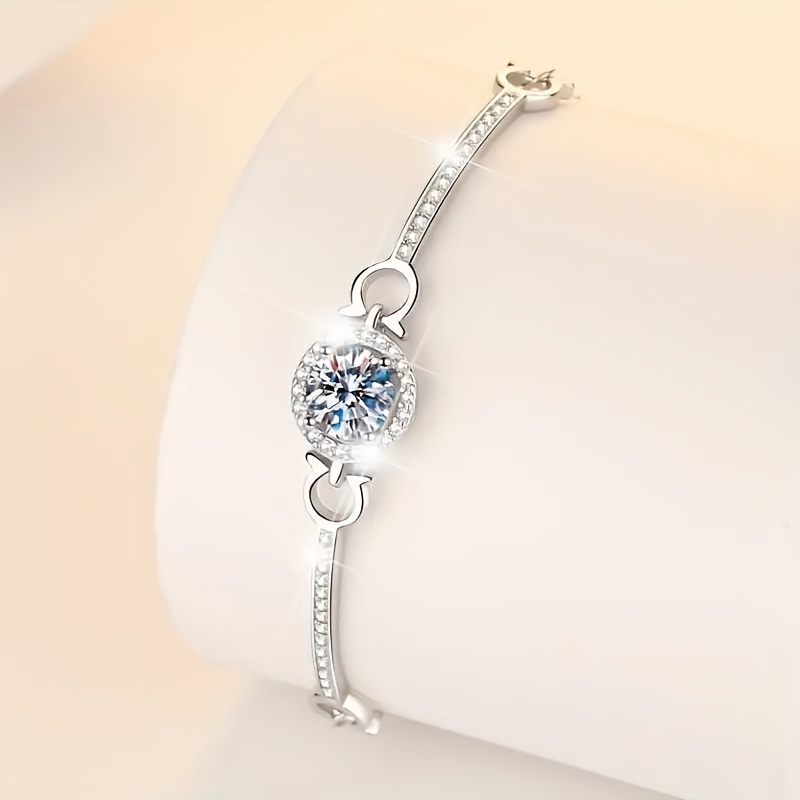 

Luxurious 925 Silver Moissanite Diamond Bracelet Accessories Women's Wedding Engagement 925 Silver Daily Noble Exquisite Accessories Gift