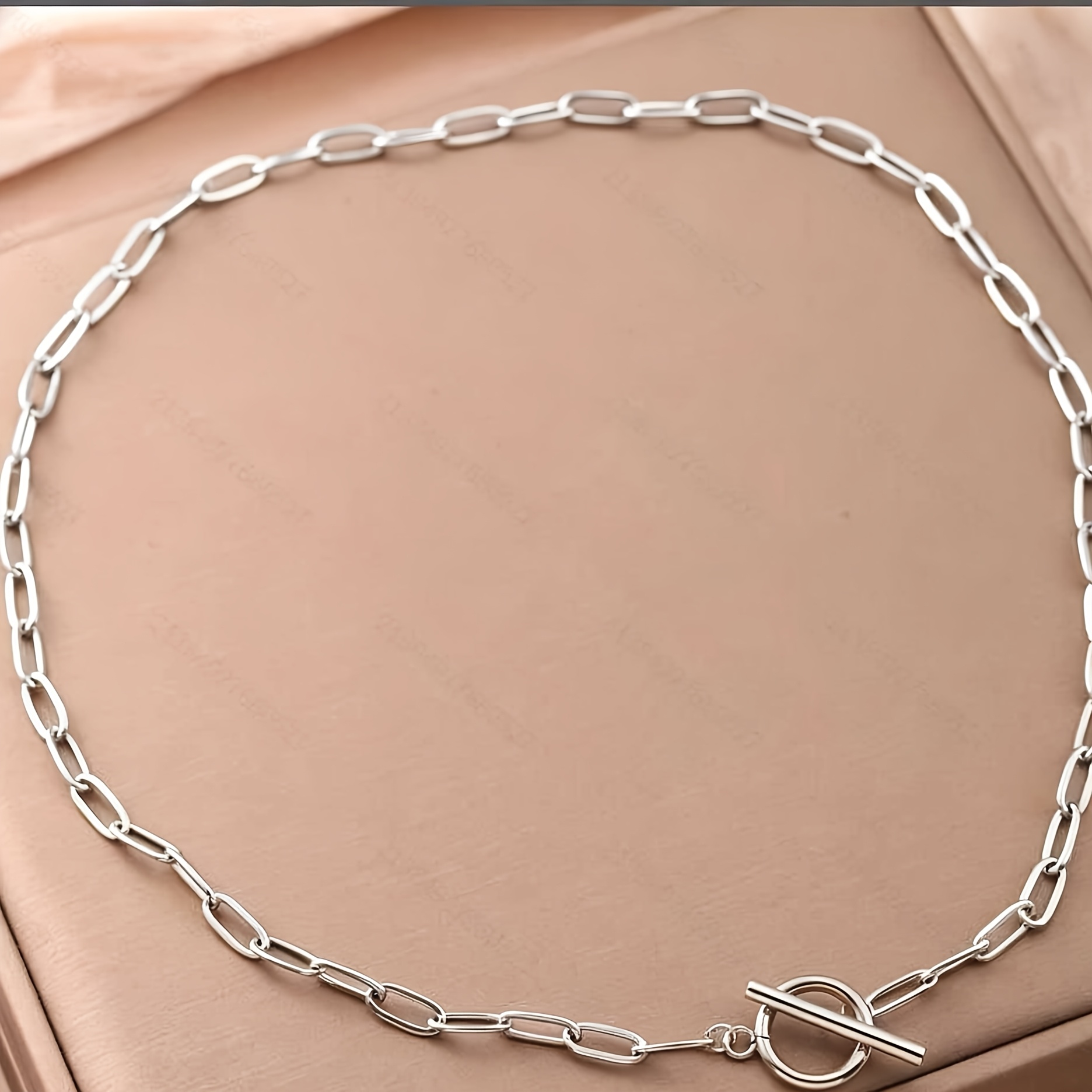 TEMU A Minimalist Ot Elbow Buckle Pendant Necklace For Women, 18k Gold-plated 304 Stainless Steel Paperclip, High-end Necklace, Simple, Stylish, And