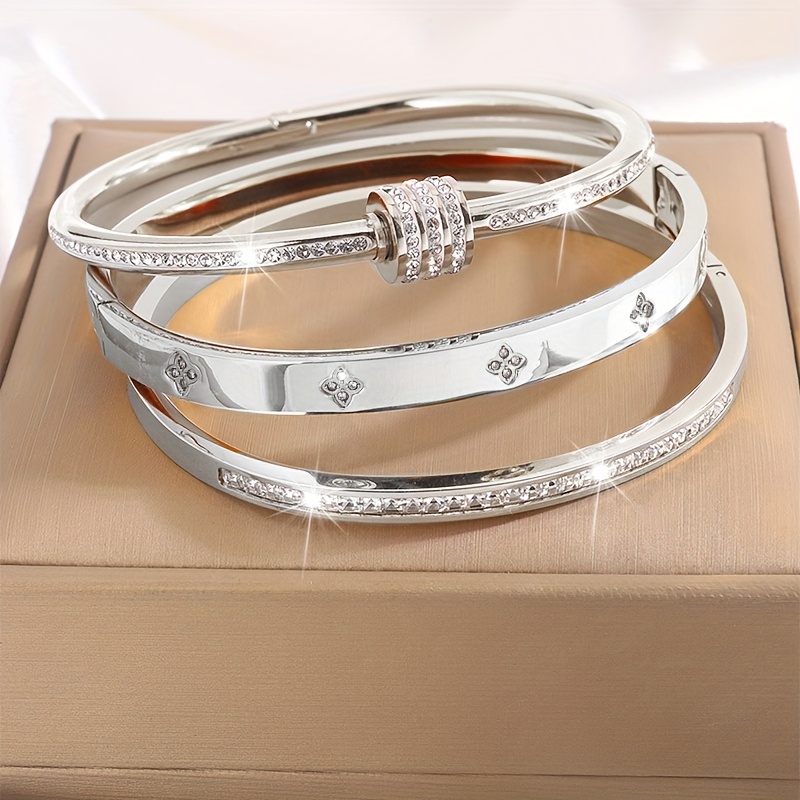 TEMU 3pcs Set Of Light Luxury And Elegant Stainless Steel Fashion Bracelet Combinations, Classic Designs, Suitable For Daily Layering, A Perfect Gift