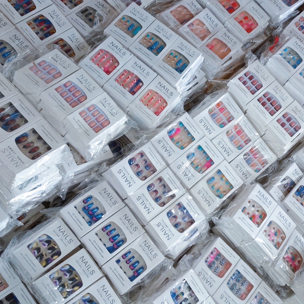 96 st slumpmässiga nageldekorationer inklusive blommor - Temu Sweden