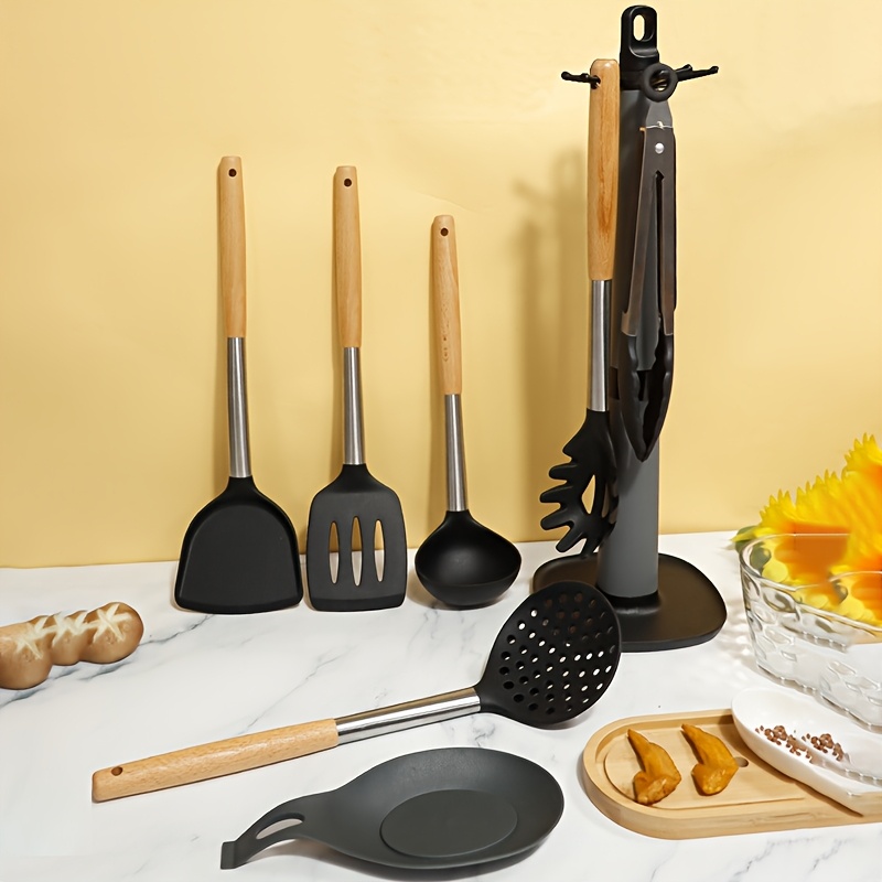 キッチンツール セット クリームスパチュラ オイルブラシ ミキシングツールセット ホームベーキング 調理器具 6個シリコンスパチュラセット調理器具ツール スクレーパースプーンブラシソフトシリコンベーキングおよび調理ツールキッチン用品スパチュラセ キッチン用品 ... スパチュラ＆ブラシセット 木製ハンドルシリコンヘラオイルブラシキッチンベーキングツールセット 使いやすい