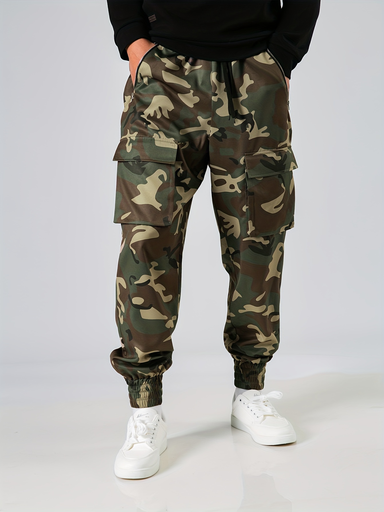 Military on sale green joggers