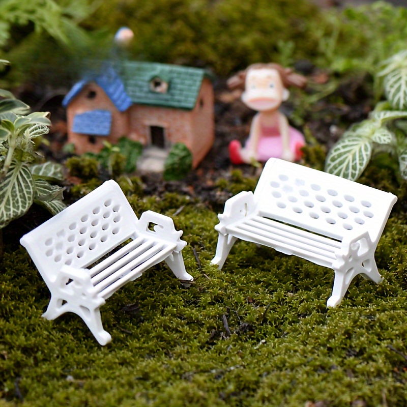 

A Set Of 2pcs Benches, Park Seats, Moss, Succulent, Micro-landscape Ecological Bottle Accessories, Decorative Materials And Small Ornaments