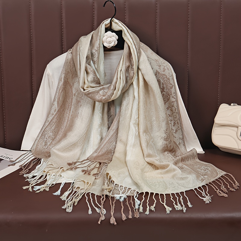 Exquisite Jacquard Headscarf, Classic Paisley Pattern