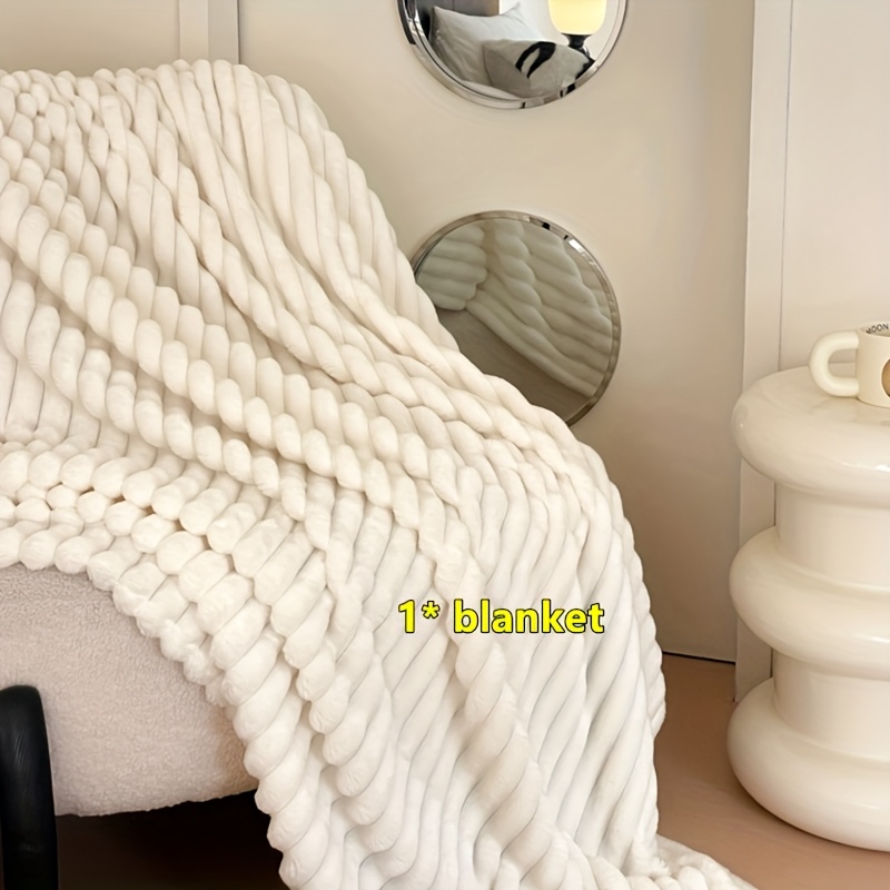 

Contemporary Flannel Knitted Throw Blanket, 1pc Soft Cozy White Plush For Sofa Bed Travel, 200-250gsm Polyester, No Embellishment - Modern Plain Warm Comfortable Lightweight Couch Throw