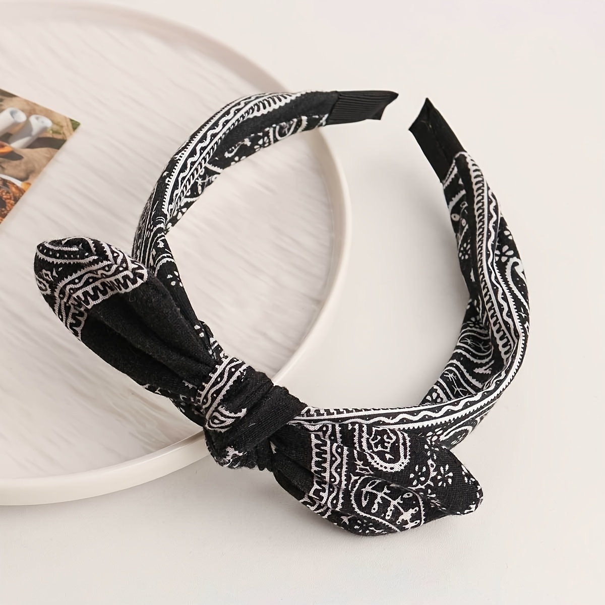 E-shop Ethnische Stil Paisley Print Stirnband Damen Retro Stoff Kunst Ohren Geknüpftes Anzieh-Stirnband Haarspange 1 Stück