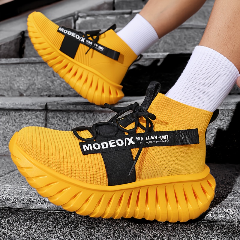 Men's Fashion Mid-Top Shoes, Men's Casual Sneakers, Breathable Mesh, Lightweight and Shock-Absorbing, Wide Elastic Band Design for a Snug Fit