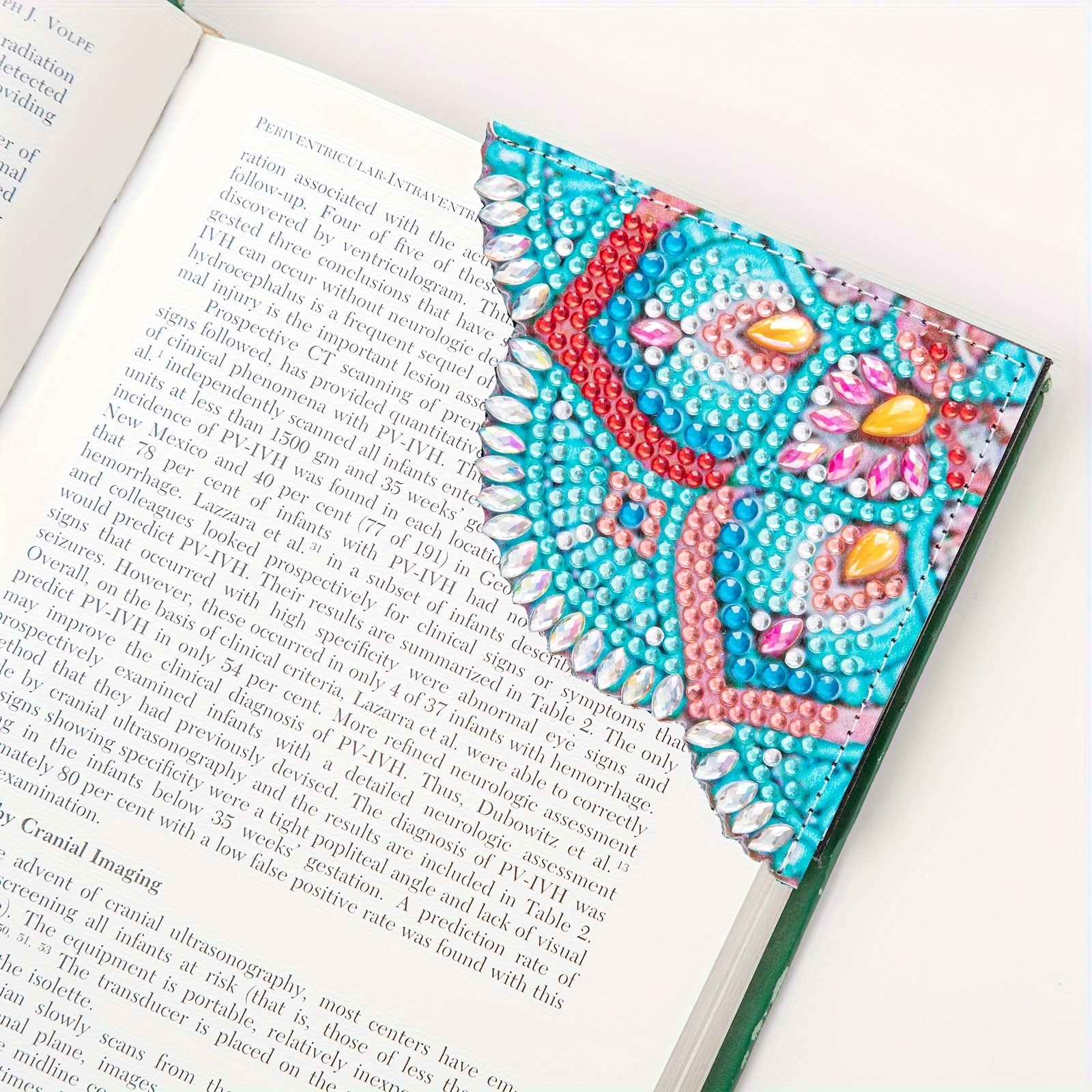 

1 Set Mandala Diamond Art Book Corner Protector - Floral Diy Craft Kit, Leather, Irregular Shaped Diamonds, Crafting Activity, Unique Book Accessory, Ideal Gift For Readers And Art Lovers