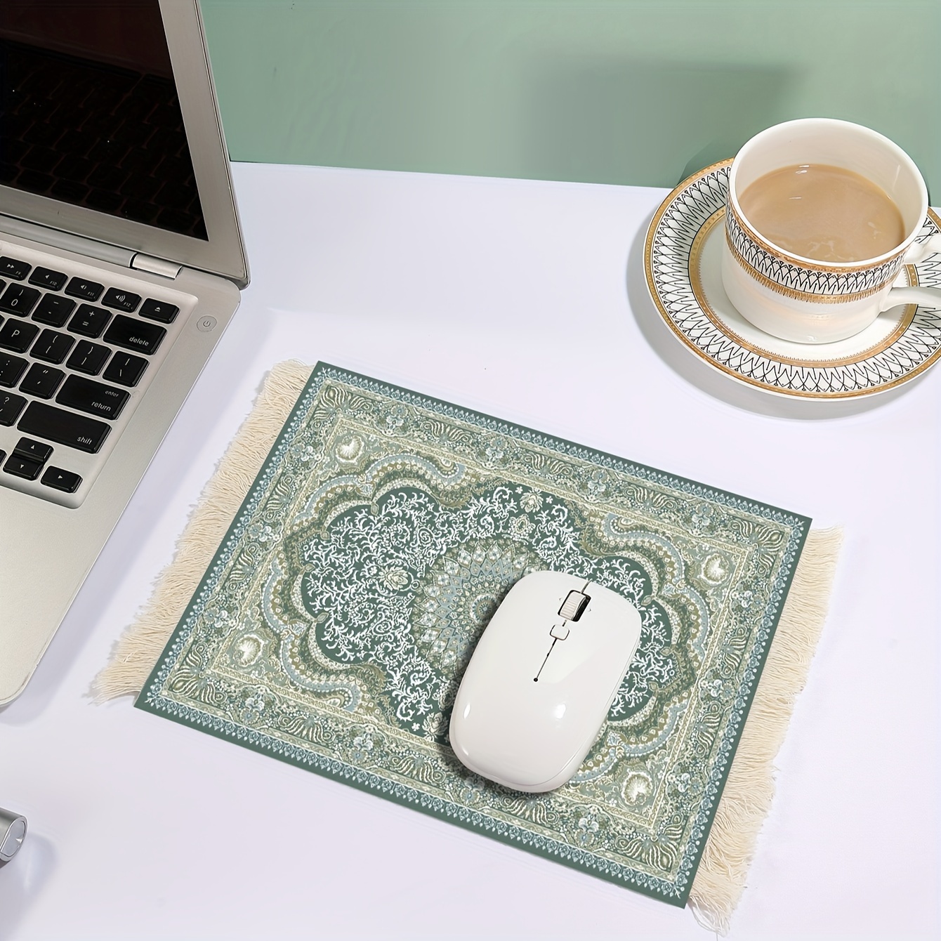 

Oriental-patterned Silicone Mouse Pad With Wrist Support, Multifunctional Oblong Desk Mat - Non-slip, Durable, Decorative Computer Accessory