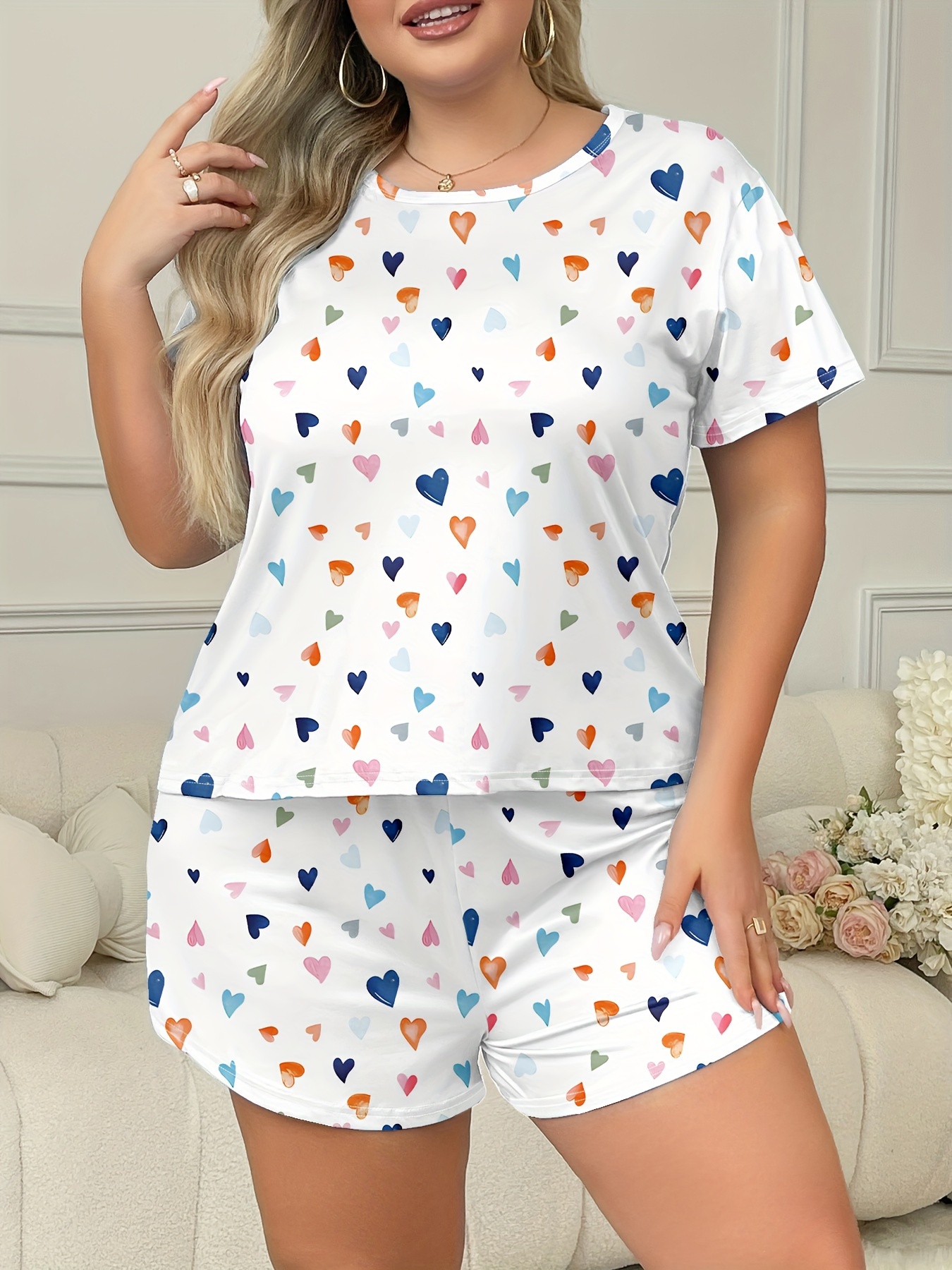 Women's Plus Casual Pajama Set Plus Size Colorful Heart Print Short Sleeve T-Shirt & Shorts Loungewear 2 Piece Set