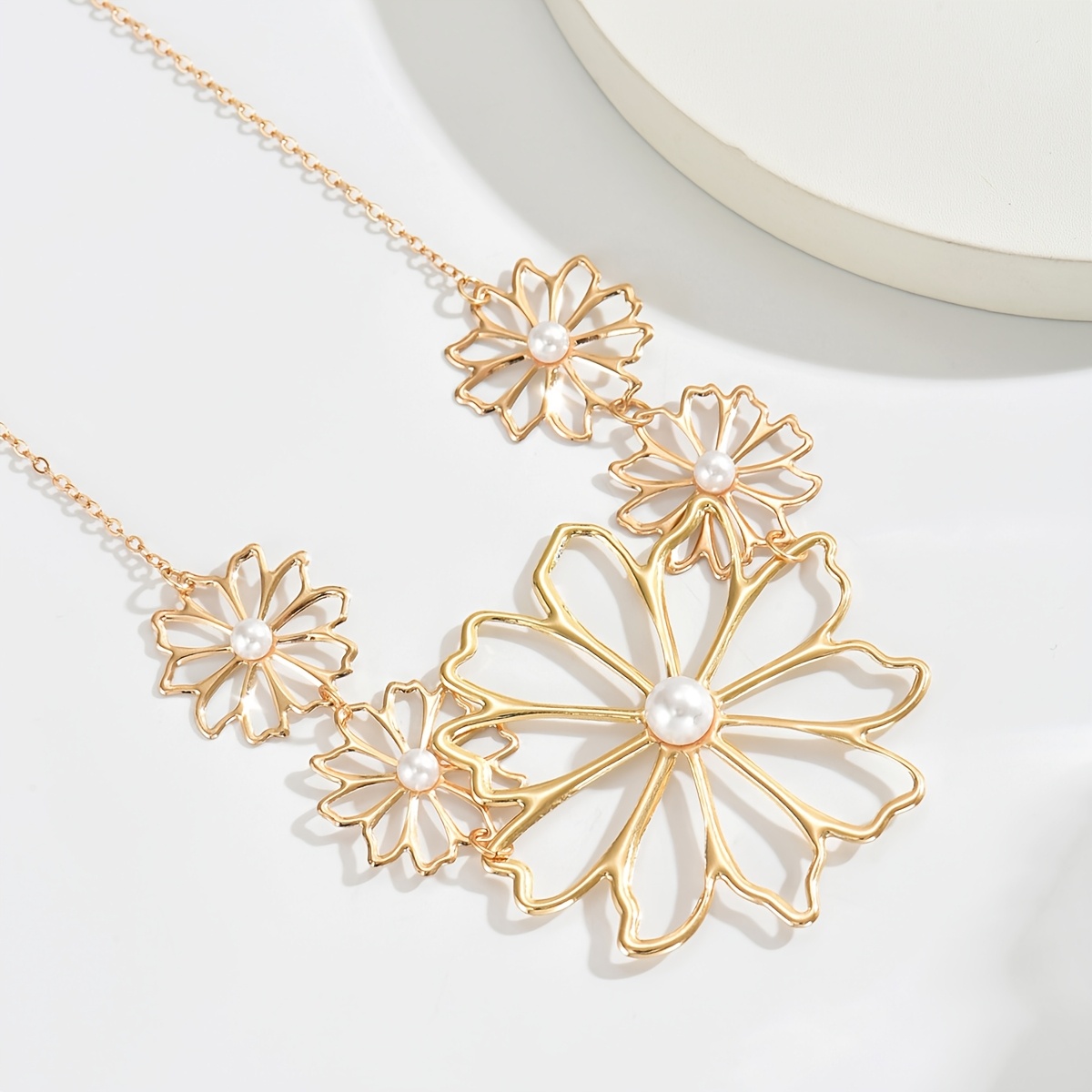 Personalized Hollow Flower Imitation Pearl Necklace, Elegant