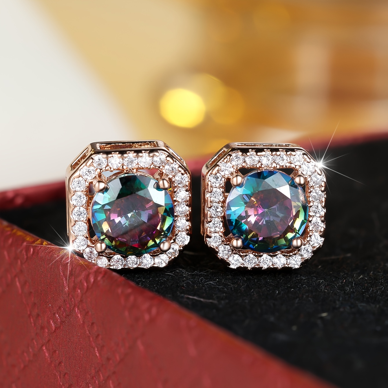 Women's Luxurious Iridescent Square Synthetic Zirconia Stud Earrings
