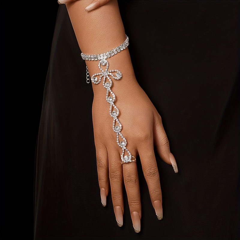 Rhinestone Teardrop Design Ring Bracelet