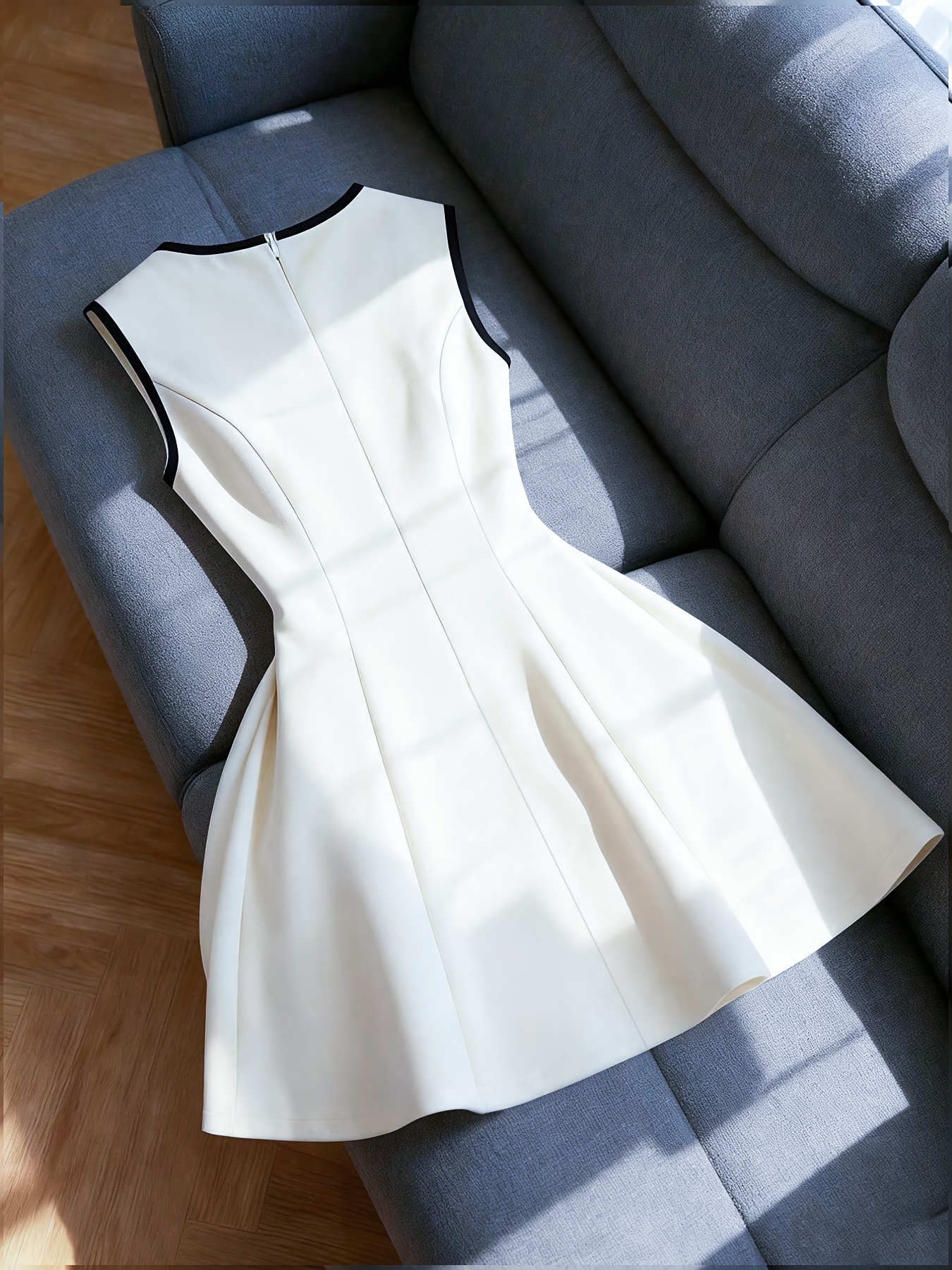 a sleeveless a line dress a round neck in contrasting colors - Temu