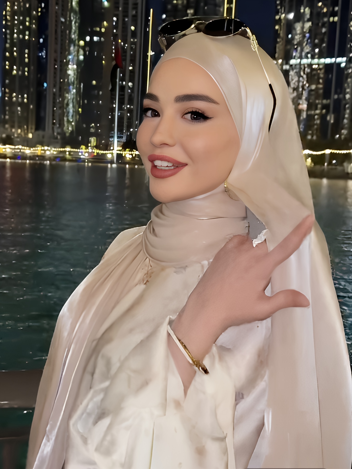 middle eastern hijab