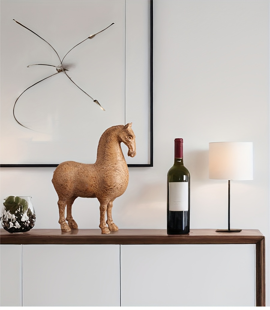 Resin Horse Figurine - Modern Decorative Horse Statue for Home Or Office Decor, Nordic Style Animal Ornament, Available in Brown Textured Or White Speckled End