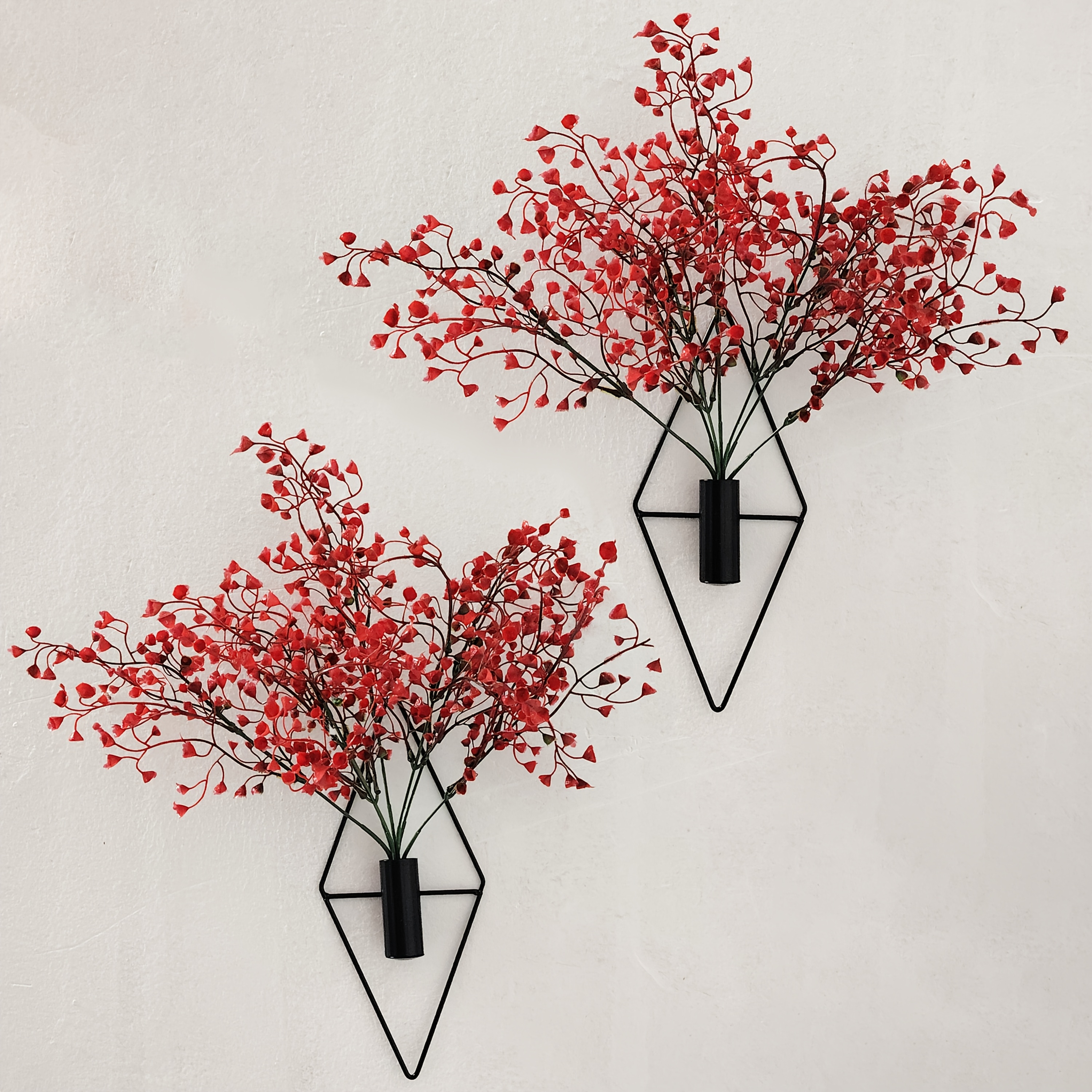 E-shop Set aus 2 wandmontierten Hängepflanzgefäßen mit Kunstpflanzen, Hängevasen aus Metall, Zimmerpflanzenhalter, moderne geometrische Wandkunst,