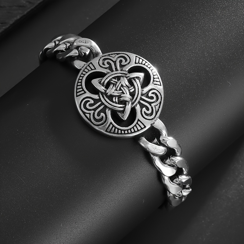 

Fashionable Stainless Steel Celtic Knot Bracelet - Perfect For Casual Outings Or Festive Occasions