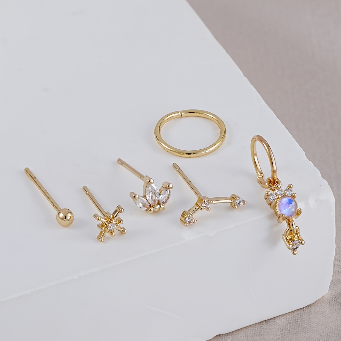 TEMU 6pcs Boucles d'Oreilles Clous Tendance Femme, Ensemble de Boucles d'Oreilles Clous Charmantes Étoile et Feuille Incrustées en Synthétique, Idéal