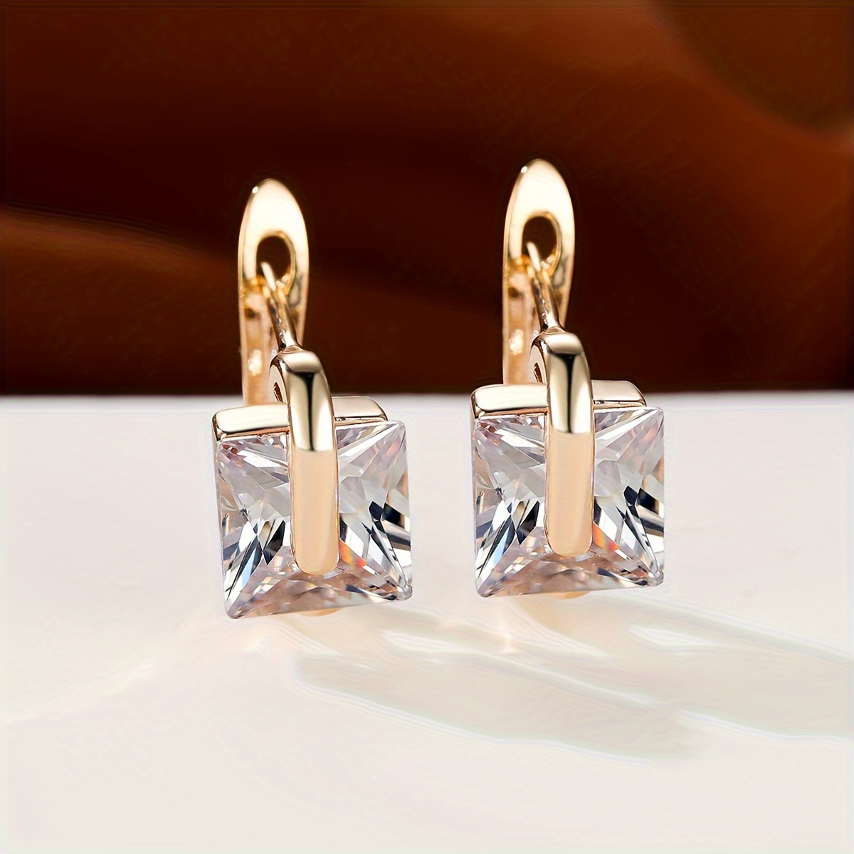 E-shop 1 Paar Ohrringe mit Tropfenform quadratisch geschliffenen Steinen in Weiß, Grün, Aquablau, Rot, Brautschmuck, Hochzeitsschmuck, Ohrhänger,