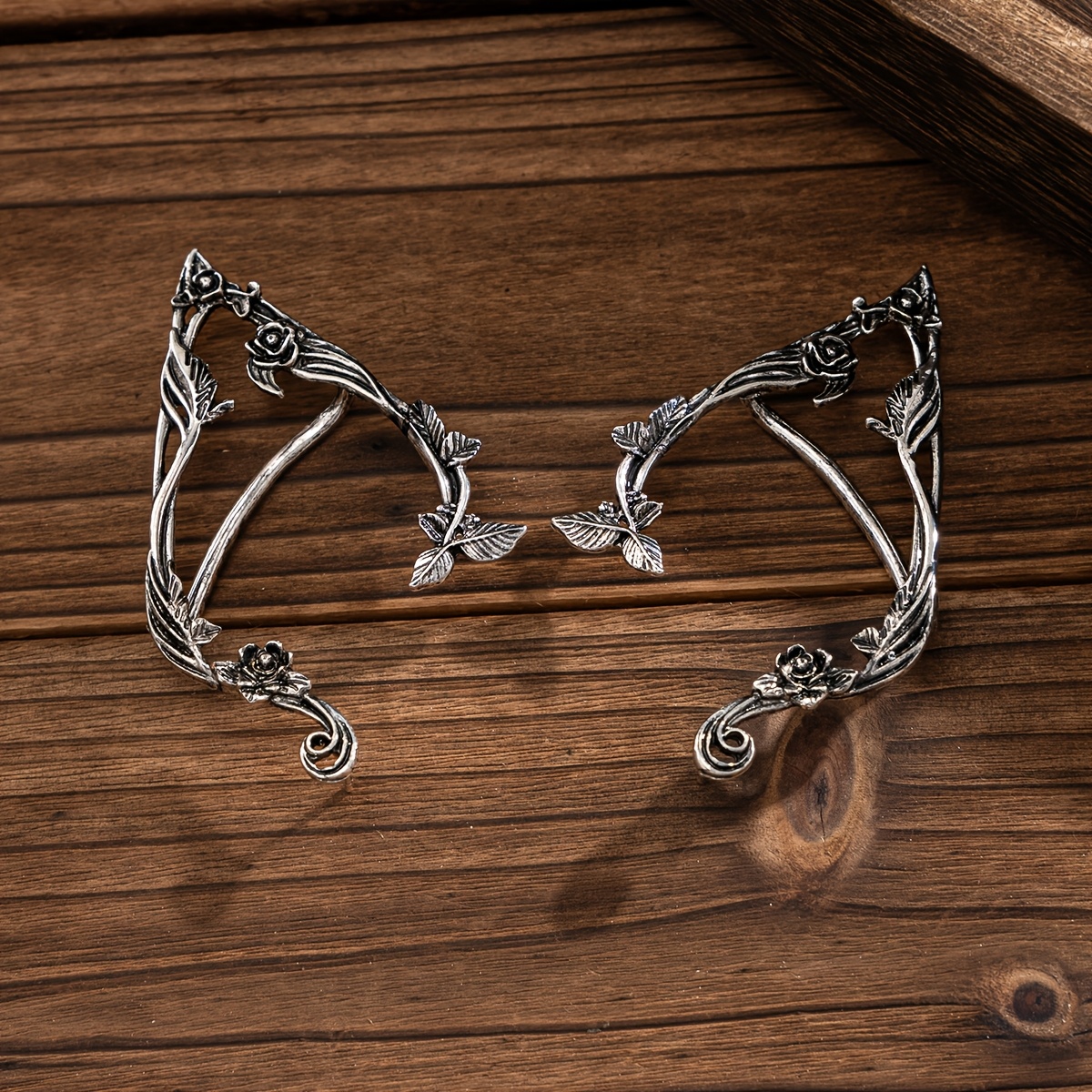Women's Vintage Elf Asymmetrical Flower Design Stud Earrings