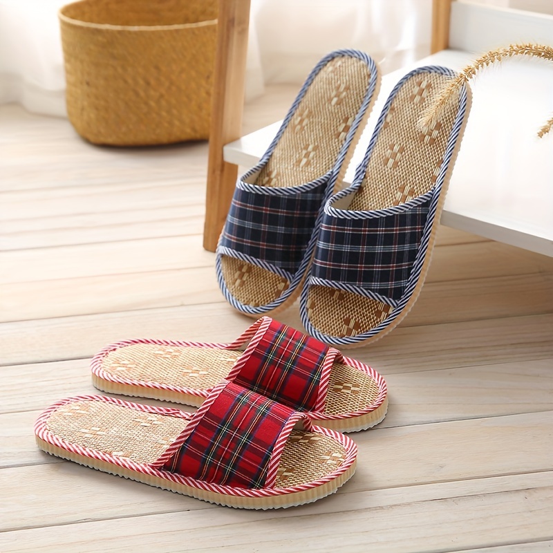 Womens hot sale plaid slippers