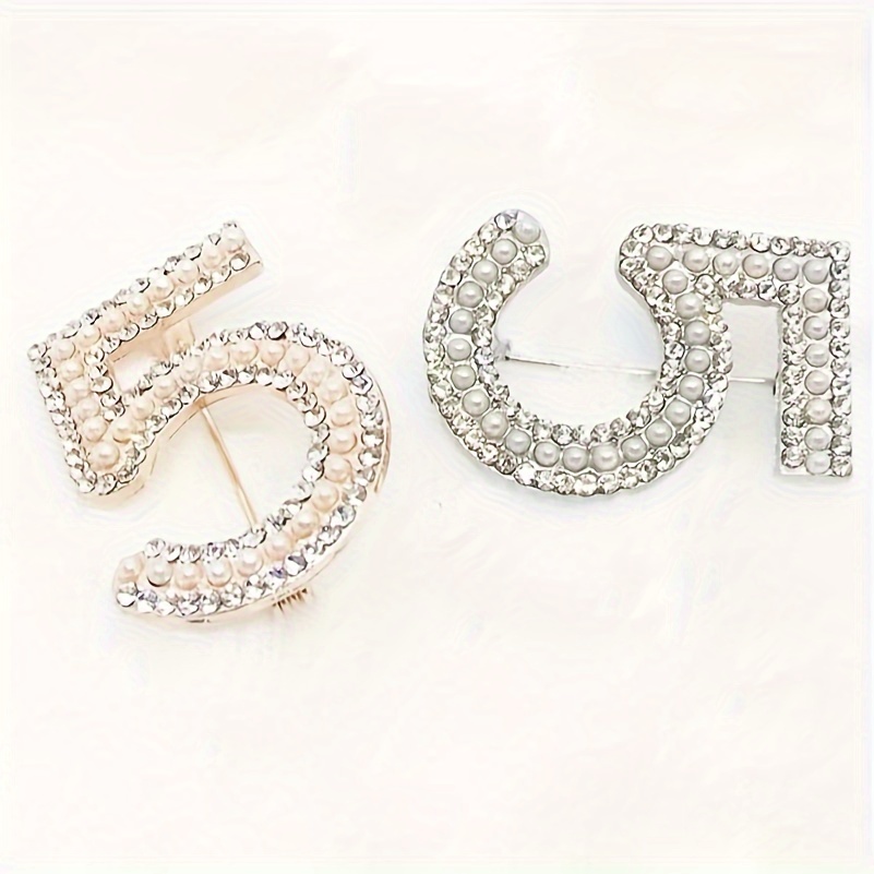 

New Women's Brooch