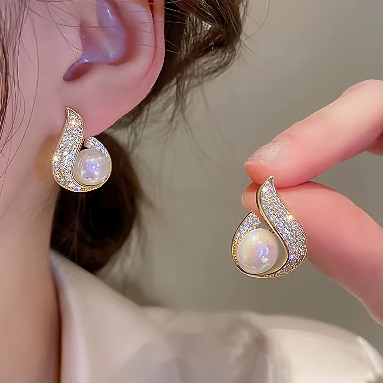 

Elegant Teardrop Earrings With Faux Pearl And Rhinestone Inlay, Zinc Alloy Studs With 925 Sterling Silver Posts For Women - Suitable For And Party Occasions, 1 Pair