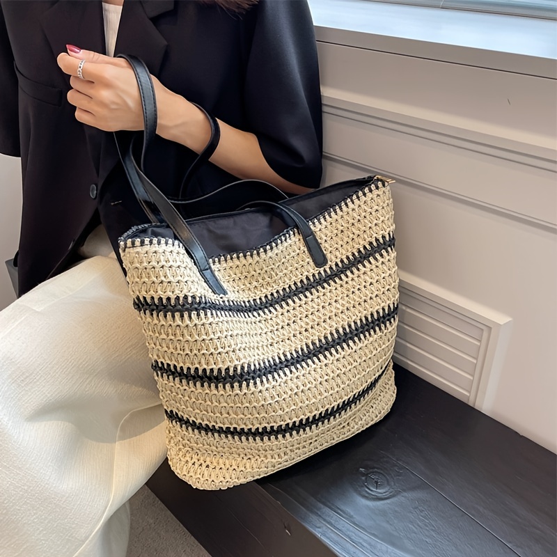 [GOCORI] 韓国☆TASSEL STRIPE BIG TOTE BAG HZ-8656 Multi-Color Striped Straw Tote Bag with Tassel