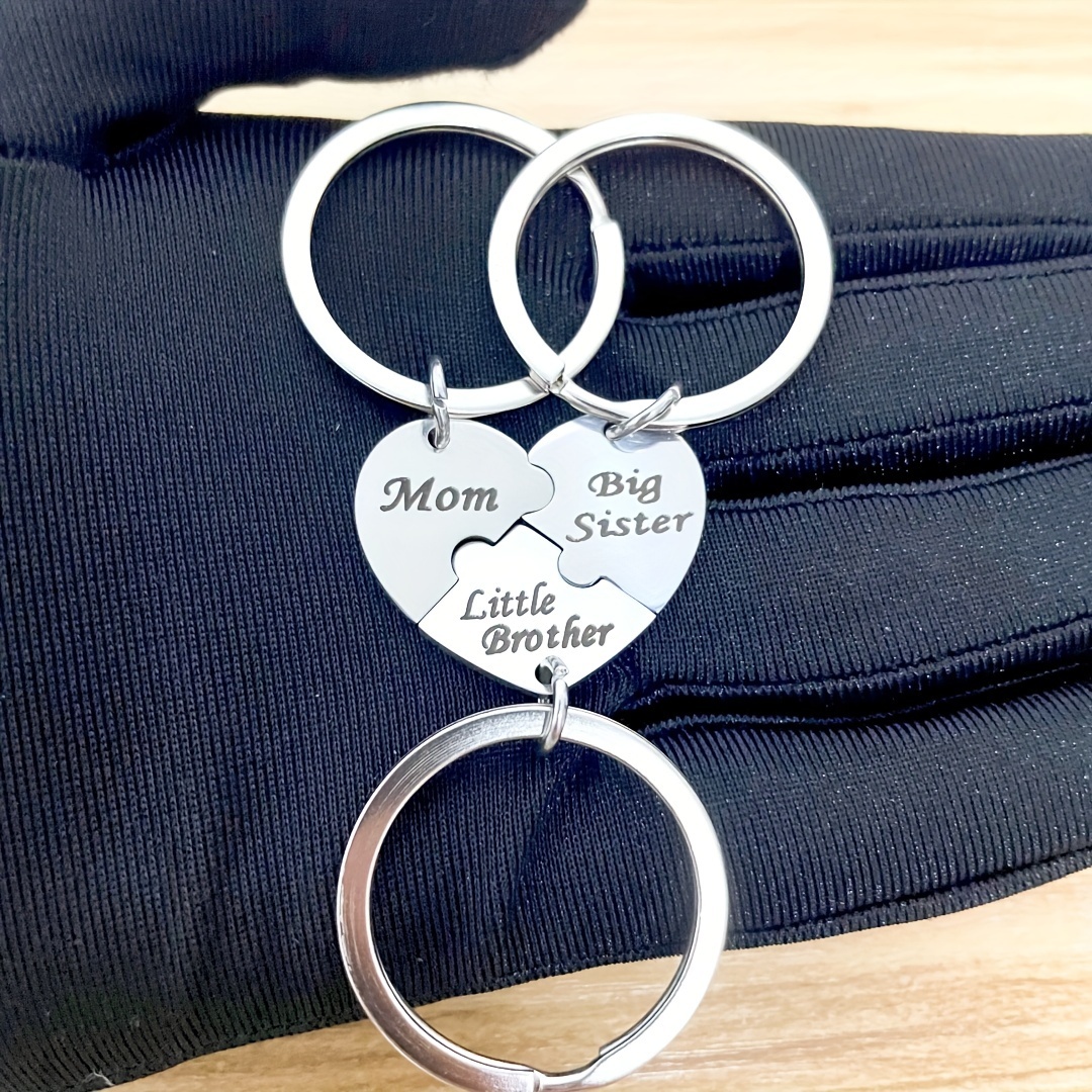 

-shaped Keychain Set Of 3, Steel "mom", "big Sister", "" Engraved Pendants, Decorative Key , For Gifting On Birthdays, Christmas, And