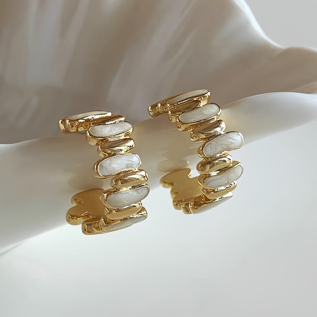 1 Pair Of Elegant, Luxurious, Minimalist, High-end, Fashionable Design, Exquisite Daily , Versatile Ear Rings