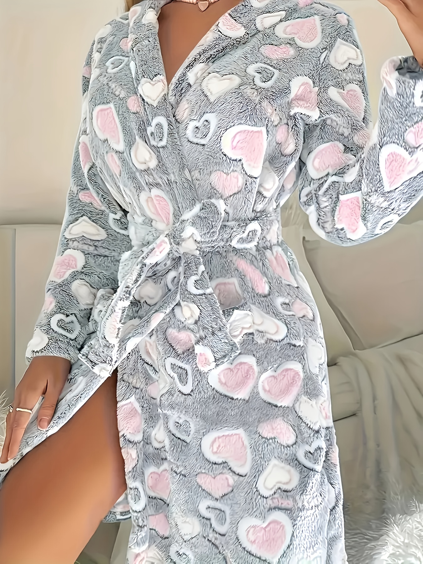 Gezellige Fleece-Gevoerde Damesbadjas met Hartjespatroon, Lange Mouwen en Zakken - Warme Herfst/Winter Thuislounage, Lichtgrijs, Knusse Badjas