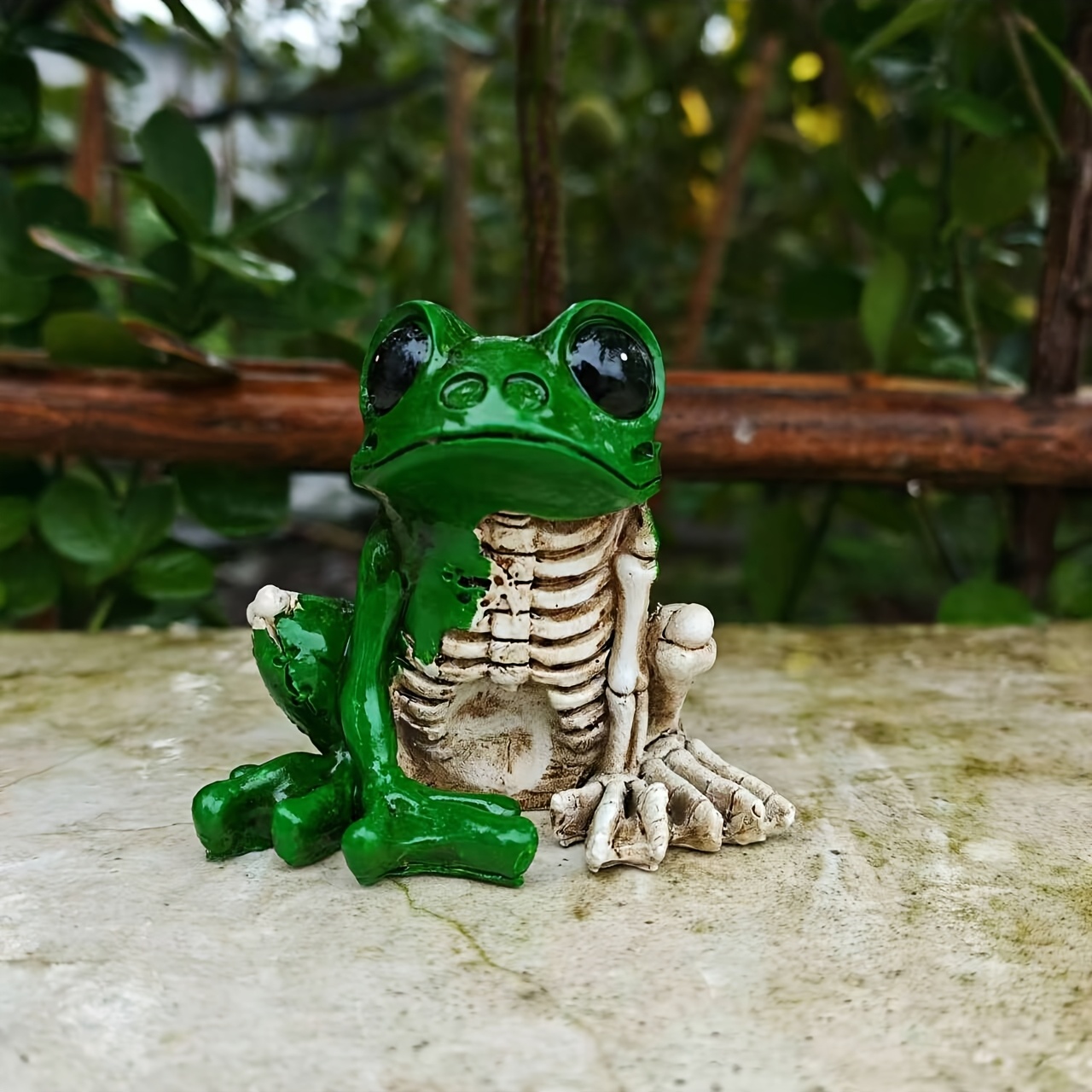 Creative 1pc Unique Skeleton Frog Resin Ornament For Halloween, Christmas & Easter - Spooky Desktop Decoration