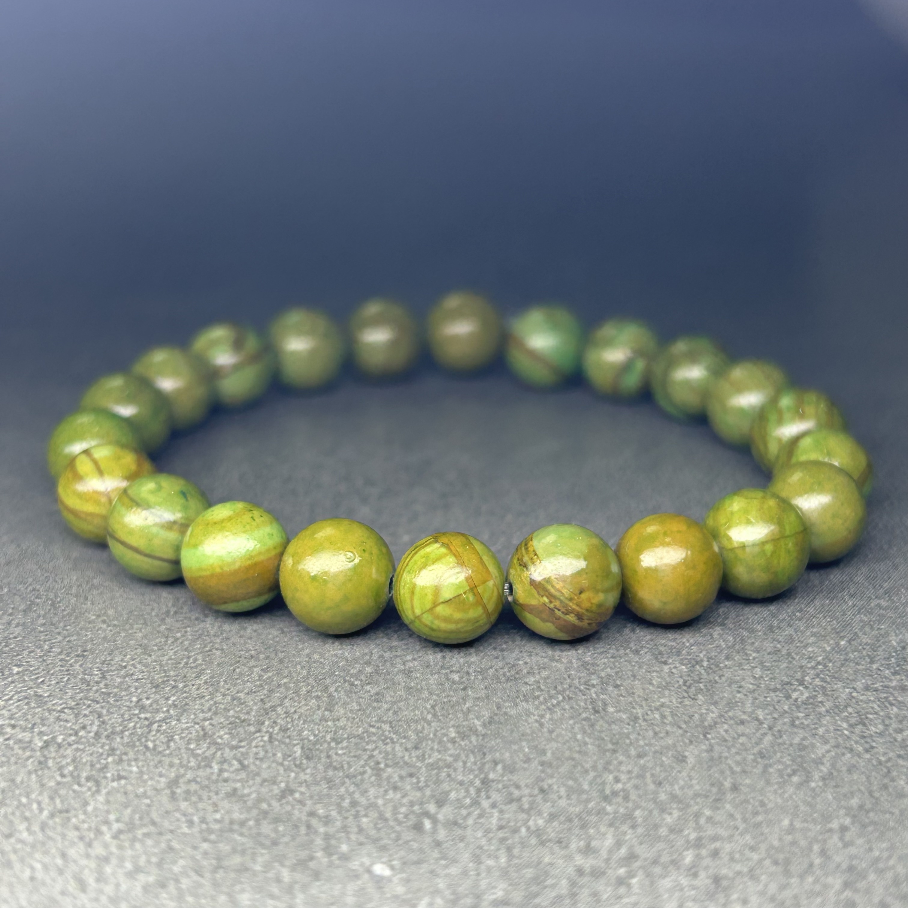 

Bracelets en pierre d'olive conçus , avec un style adapté aux hommes et aux femmes, pour un .