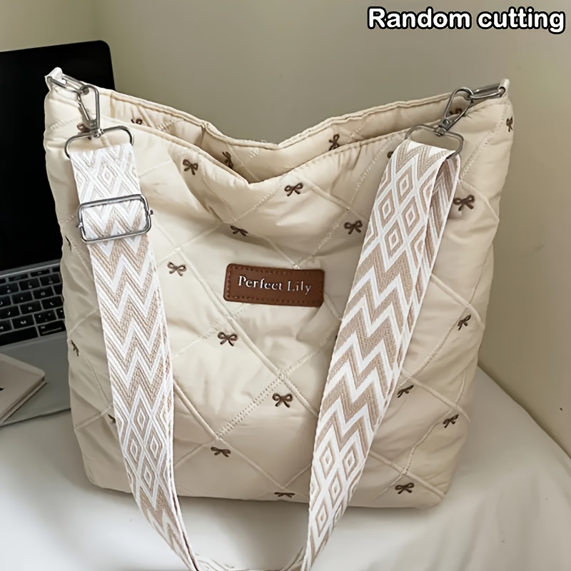 New Women's Crossbody Bag With Trendy Patterns. Cut Fabric Pattern. Adjustable Shoulder Strap And Shoulder Bag Use. Suitable For Daily And Shopping, Holding Personal , Perfect Gift