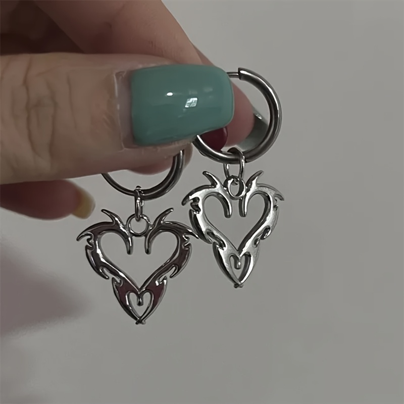 E-shop 1 Paar Punk Style Herzförmige Edelstahl Anhänger Ohrringe, Hip Hop Y2K Additions, Geeignet für Damen Alltags Schmuck