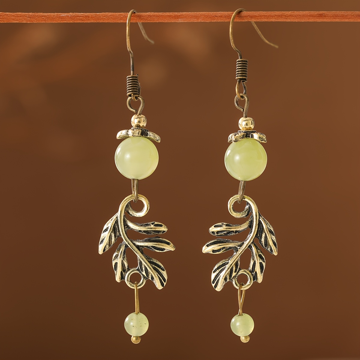 TEMU Boucles d'oreilles longues pendantes pour femme avec perles et feuille effet vieilli de style vintage, adaptées pour les fêtes, les réunions, ,