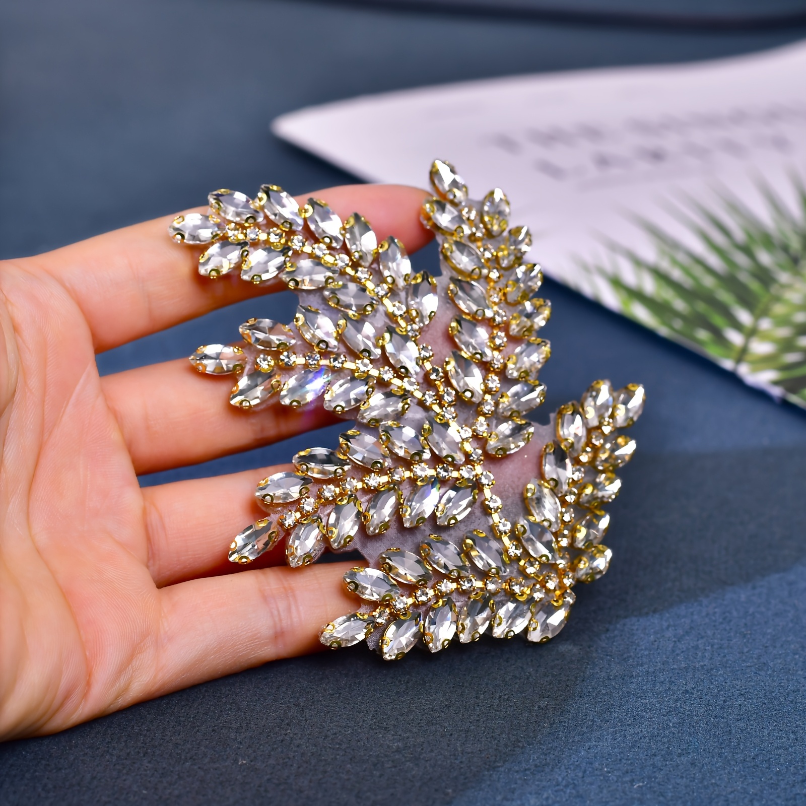Self-Adhesive Rhinestone Three-Dimensional Leaf Flower Patch