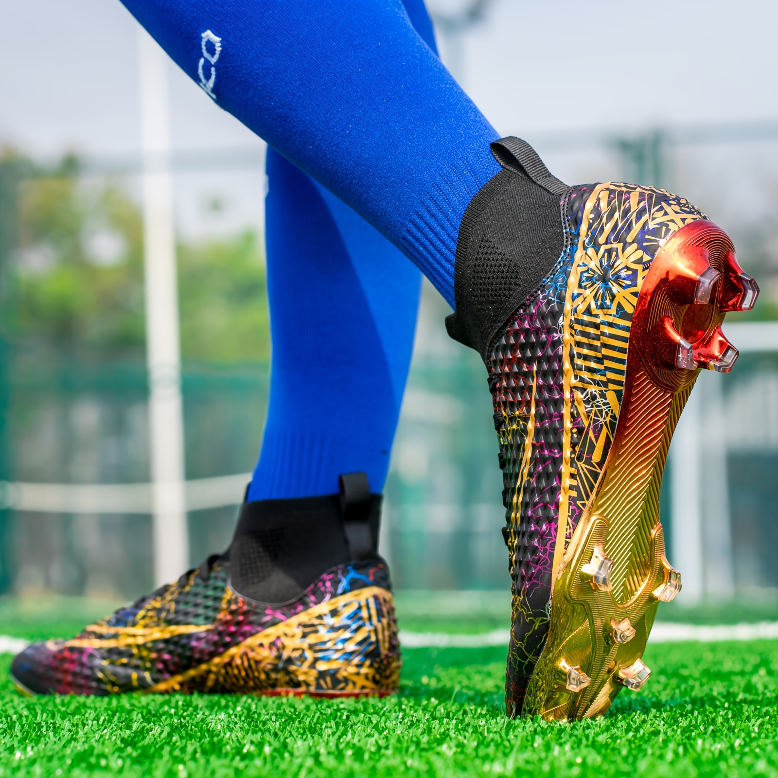 Bottes de Football Basses pour Hommes 2022 Nouveau assassin Pointes  Chaussures de Football de Course de Sport pour les Femmes 