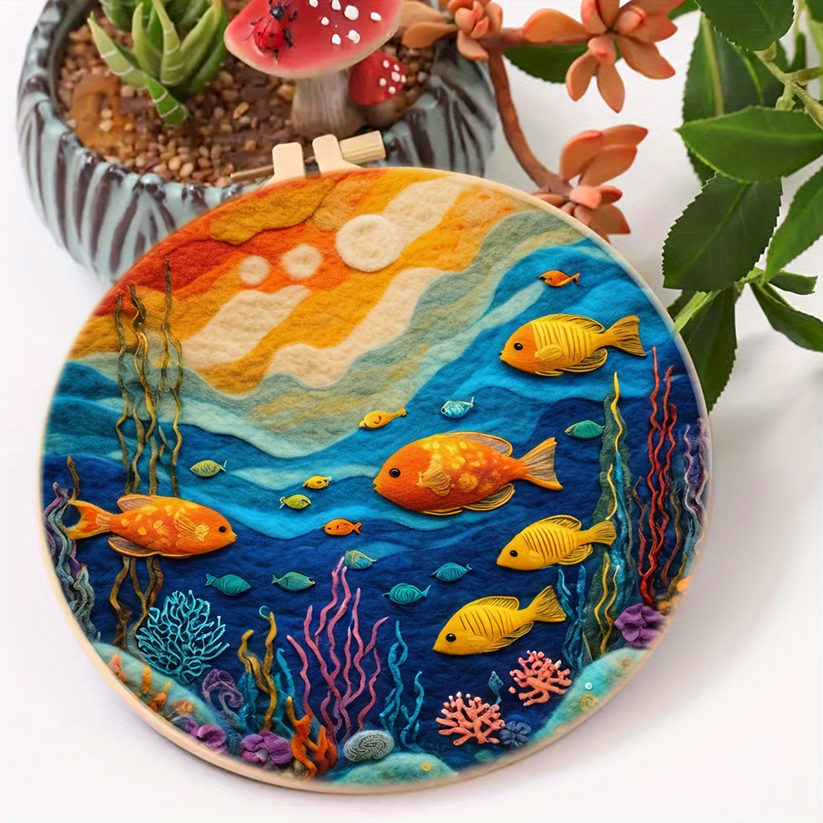 ThinkThings Nadelfilz-Set Goldfisch – Starter-Kit Mit Wolle, Nadeln, Filzmatte, Fingerschutz & Anleitung