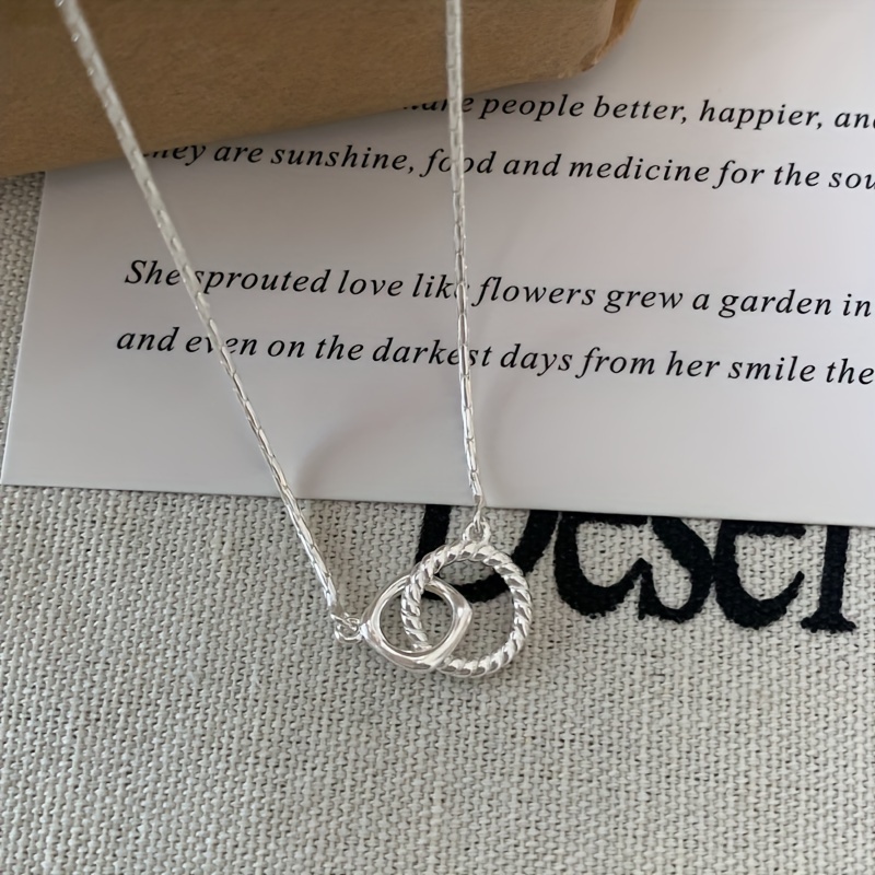 925 Sterling Silver Minimalist Geometric Interlocking Circle Necklace Designed for Women, Hypoallergenic, Elegant And Trendy, Adaptable Collarbone Chain, Perfect Jewelry Gift for Her