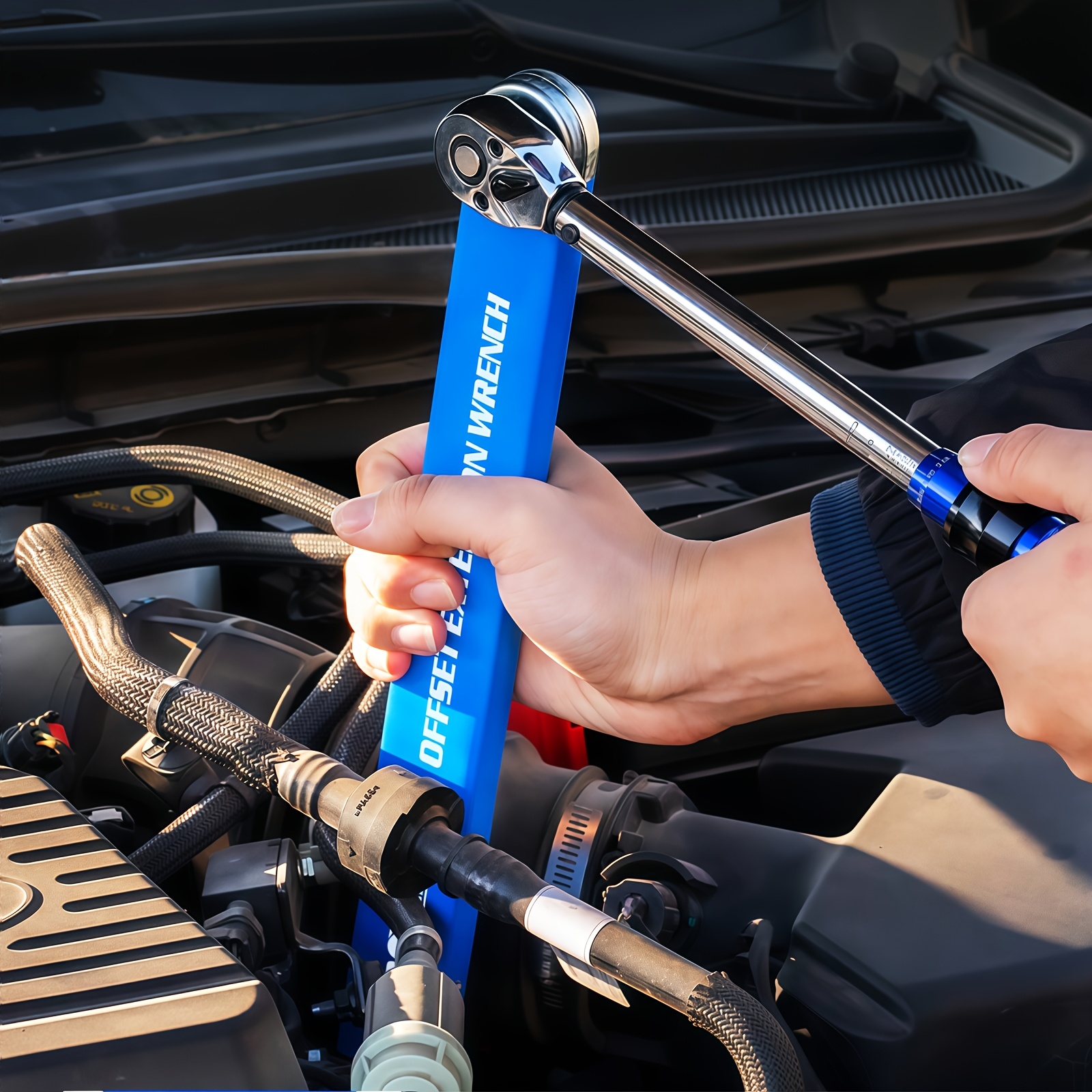 2合1多功能棘轮偏置延长扳手，配有1/2、1/4和3/8方头转接器，适用于狭窄空间，180度旋转、大扭矩、防滑手柄、耐用金属材质，适用于小型通用延长扳手，汽车维修手动工具 商品详情 8