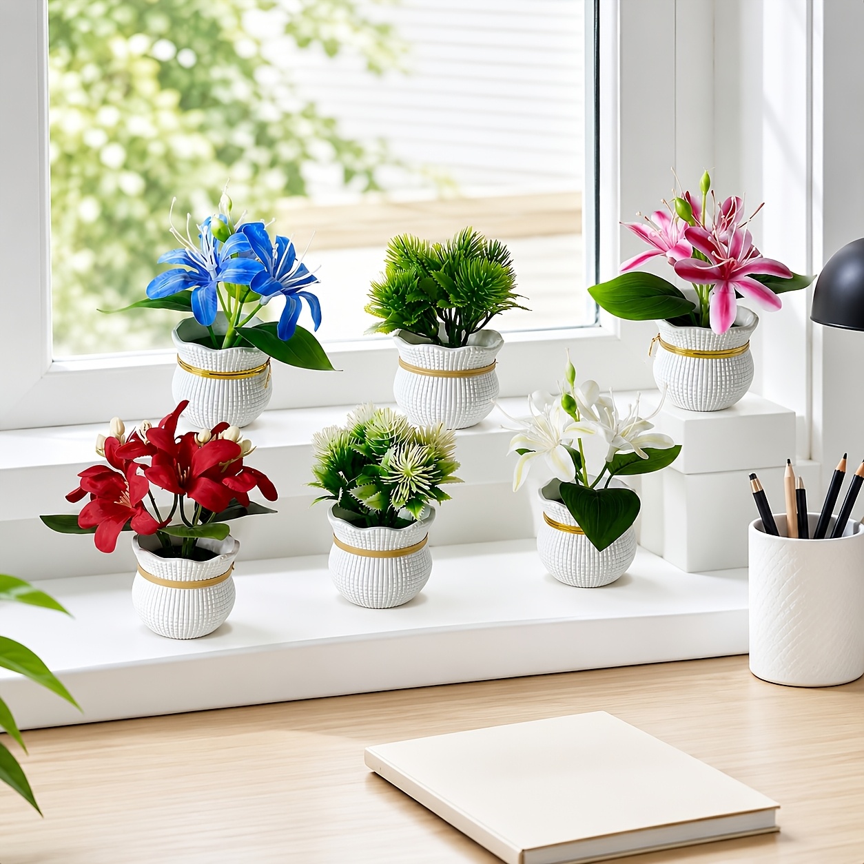 TEMU 6 Plantes en Pot Artificielles avec Réalistes, Verdure et Fleurs Immortelles. Inclut des Pièces de Décoration de Bureau en Pot de Fleur Blanc,