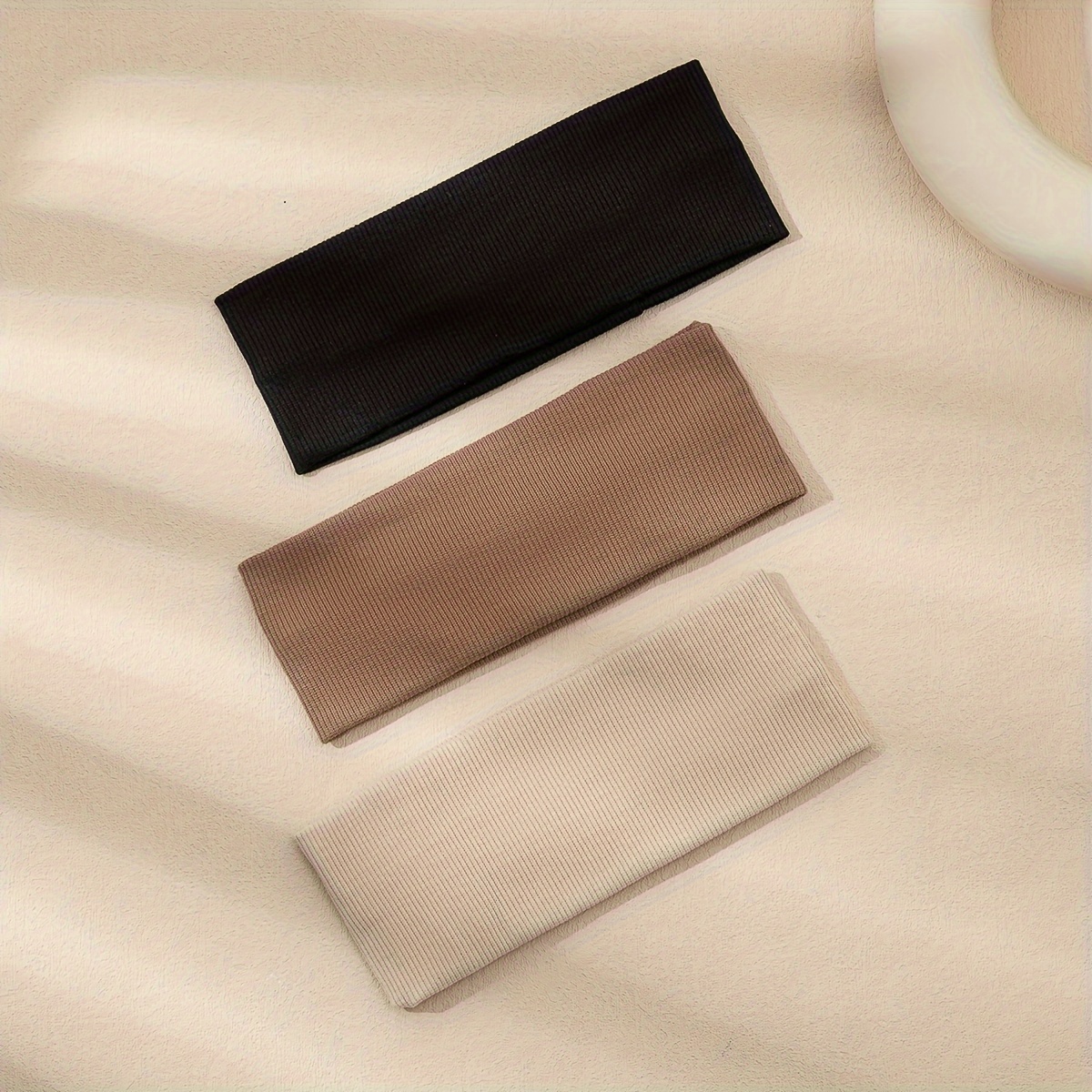 Set of 3 Stretchy Neutral Headbands - Soft & Absorbent - Ideal for Sports and Daily Wear