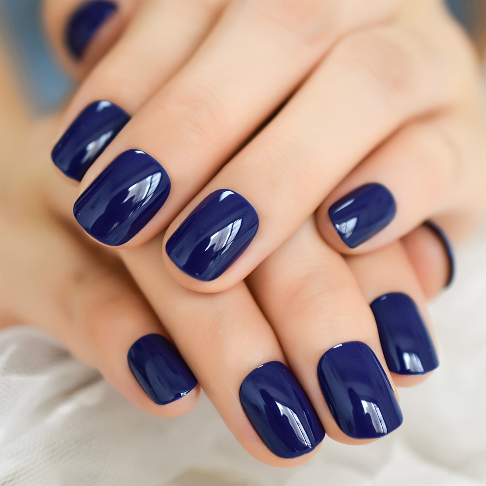 

Blue Square Short Press On Nails With Glossy Finish, Reusable Pure Color False Nail Tips With Application Tools